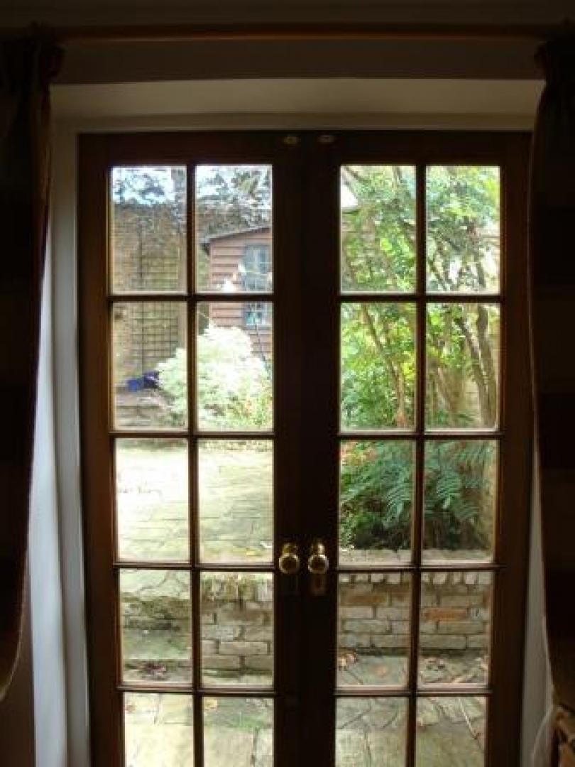 			MUST SEE GARDEN FLAT!!!, 2 Bedroom, 1 bath, 1 reception Ground Floor Flat			 Priory Terrace, WEST HAMPSTEAD